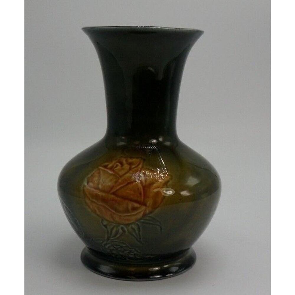 Green Rose Porcelain Wade Vase Made in Ireland ~RARE !!!